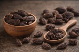 خواص هل سیاه و کاربرد آن در سلامت تنفسی
